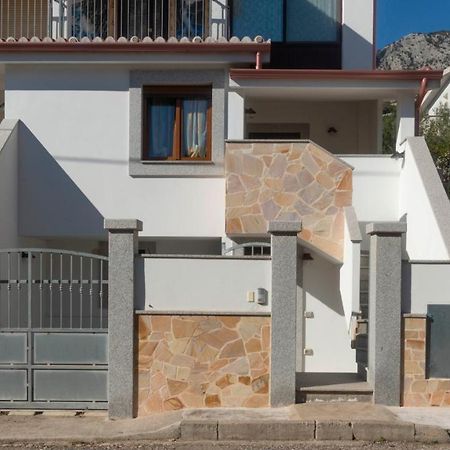 Casa Dei Lecci - Cala Gonone Apartment ภายนอก รูปภาพ