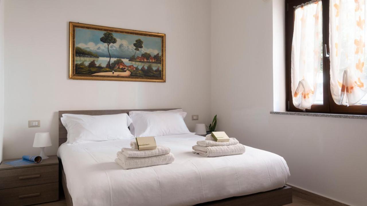Casa Dei Lecci - Cala Gonone Apartment ภายนอก รูปภาพ