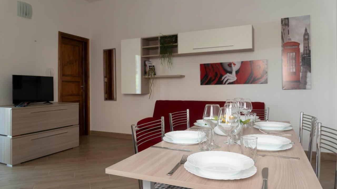 Casa Dei Lecci - Cala Gonone Apartment ภายนอก รูปภาพ