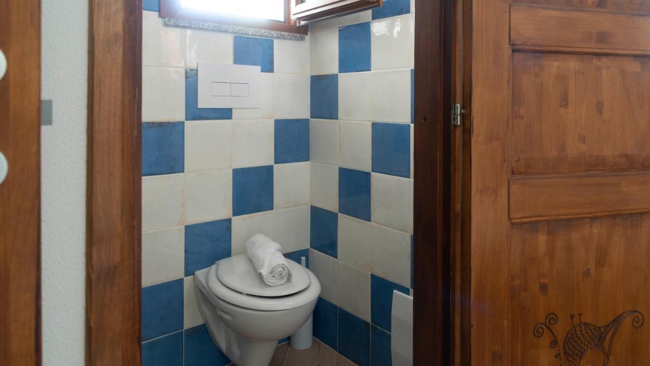 Casa Dei Lecci - Cala Gonone Apartment ภายนอก รูปภาพ