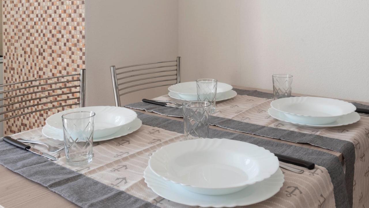 Casa Dei Lecci - Cala Gonone Apartment ภายนอก รูปภาพ