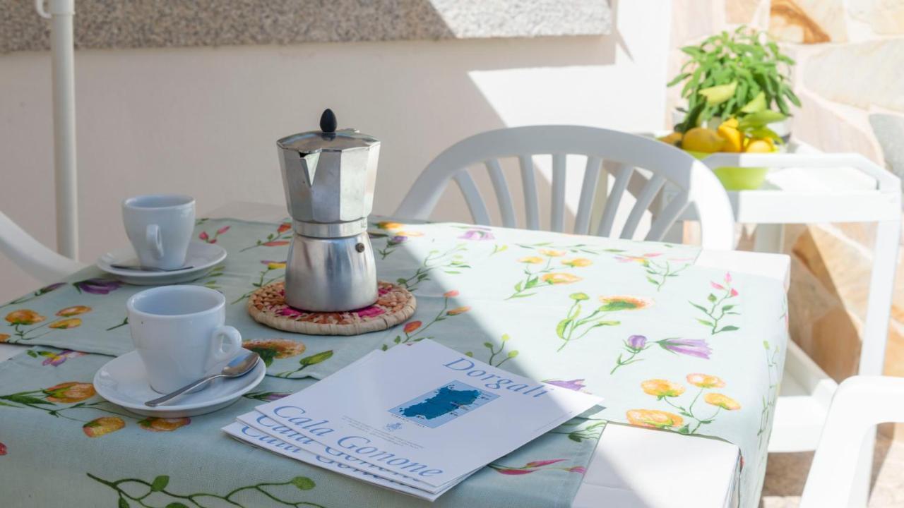 Casa Dei Lecci - Cala Gonone Apartment ภายนอก รูปภาพ