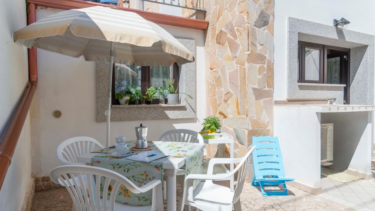 Casa Dei Lecci - Cala Gonone Apartment ภายนอก รูปภาพ